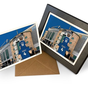 Tarjeta Chelsea - Impresión personalizada del estadio Stamford Bridge perfecta para los fanáticos del Chelsea FC - Cumpleaños, tarjeta del Día del Padre, PS-CHE