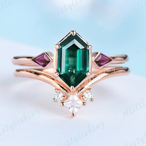14K gold emerald wedding set unique hexagon cut engagement ring vintage kite cut amethyst princess 3 stone band rings