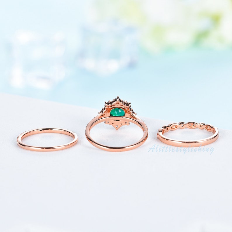 Emerald engagement ring set rose gold 10K/14K emerald ring vintage may birthstone ring moissanite wedding ring 3pcs bridal ring set image 5