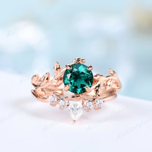 Vintage Rose Gold Emerald Engagement Ring Twig Emerald Wedding Ring Set Unique Leaf Design Curve Matching Band Stacking Promise Ring for her