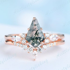 3pcs Kite Cut Moss Agate Engagement Ring Set 14k Rose Gold 3pcs Kite Cut Moss Agate Engagement Ring Set 14k Rose Gold