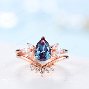 Alexandrite engagement ring set pear shaped ring rose gold alexandrite promise ring for her alexandrite tiara ring wedding ring set
