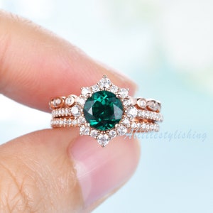 Emerald engagement ring set rose gold 10K/14K emerald ring vintage may birthstone ring moissanite wedding ring 3pcs bridal ring set image 8