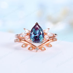 Unique Alexandrite Engagement Ring Set Vintage Promise Ring Set 14K Rose Gold Moissanite Leaf Bridal Set Anniversary Rings for Woman