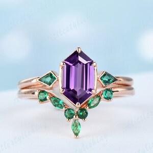 Unique Amethyst Engagement Ring Emerald Wedding Ring Set Curve Wedding Band Hexagon Cut Ring Kite Shape Marquise Ring for Woman Anniversary