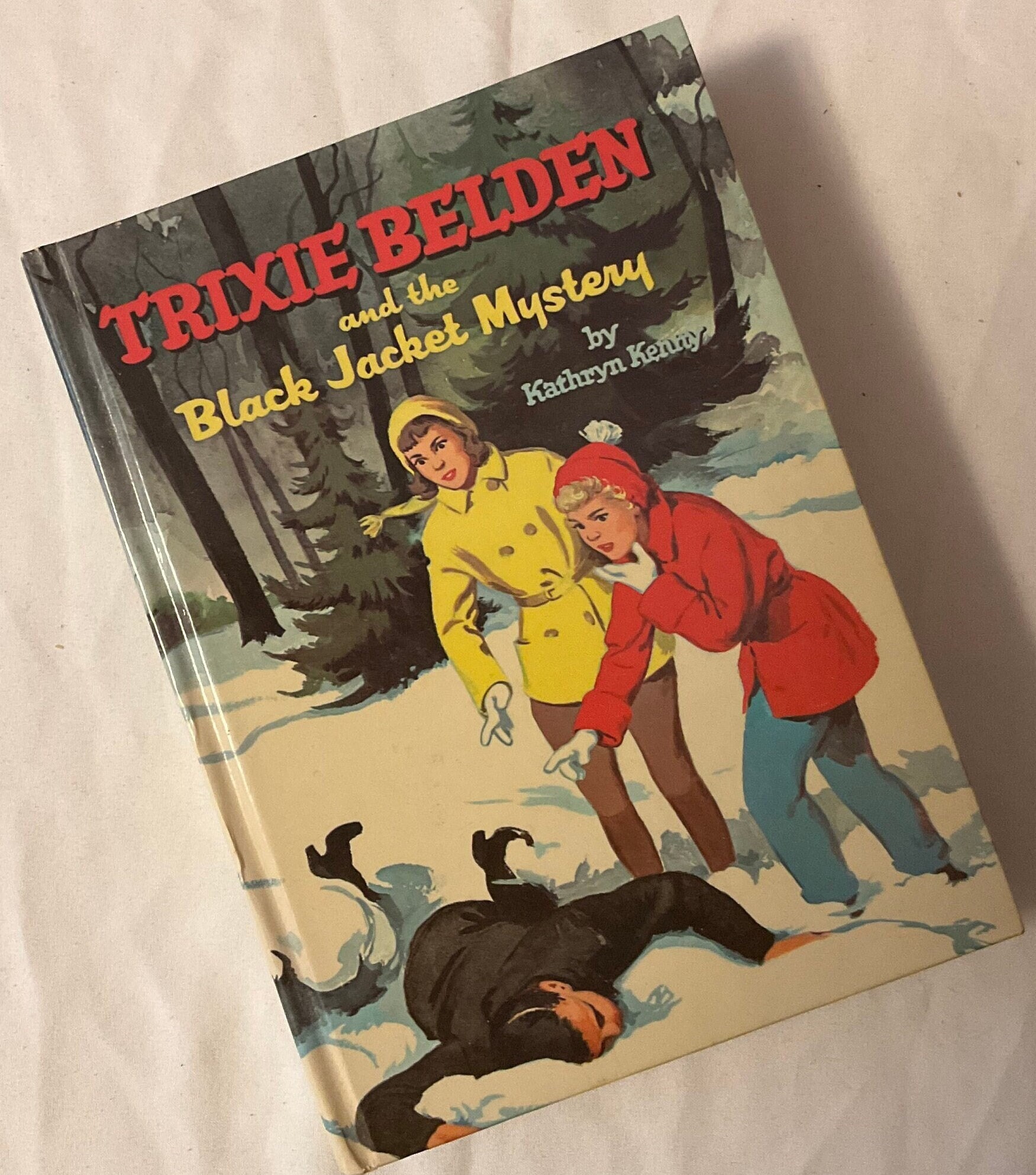 Trixie Belden Cello Edition 8 the Black Jacket Mystery picture image