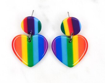 Boucles d'oreilles en résine arc-en-ciel en forme de coeur