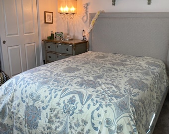 Williamsburg Crown Crafts vintage queen sized flat sheet 100% cotton Colonial floral, fruit , ribbons