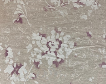 A Croscill Fitted sheet “ Croscill Blyth” Collection floral beige / maroon