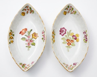 Pair of 18th Century Doccia Ginori Porcelain Serving Dishes c.1760–1780 | Early Tulip Pattern | Asterisk Embossed Mark | Tin Glazed