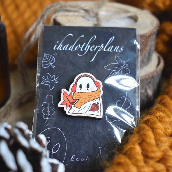 Autumn Ghost Wooden Pin - ihadotherplans