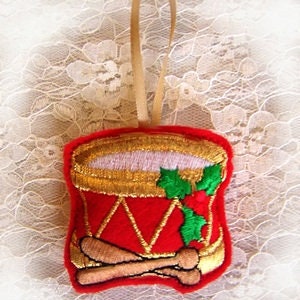 In the hoop Drum Charming Christmas Ornament -  Machine Embroidery Designs