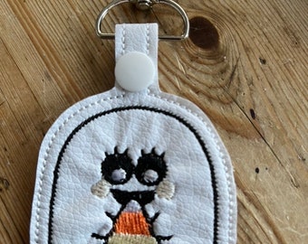 Dans le cerceau porte-clés Ghostie - motifs de broderie Machine