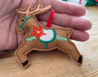 In the hoop Reindeer Charming Christmas Ornament -  Machine Embroidery Designs