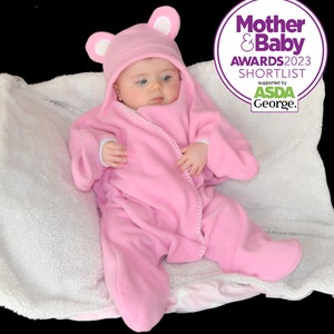 Manta envolvente para bebé en caja de regalo de lujo. Manta polar con estrellas para asiento de coche. Ideal para bebés de 3 a 12 meses / Rosa