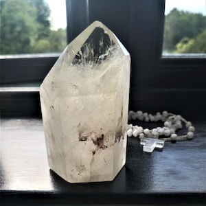 Quartz Healing Crystal  AAA+