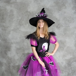 Witch Costume in Purple: Adult Halloween Delight