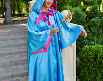 Halloween-Feen-Umhang Hellblau Mit Sternstab & Rosa Fliege – 3-teiliges Kostüm Für Erwachsene