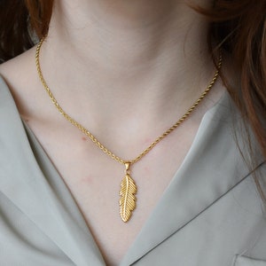 18K Gold Leaf Pendant Necklace · Women Palm Tree Curry Fern Leaf Chain Necklace · Gold Charm Leaves Choker Unique Custom WATERPROOF Jewelry