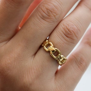 18K Gold Filled Rings Chain Stainless Steel Vintage Statement Ring · Signet WATERPROOF JEWELRY Non Tarnish Finger Rings Gift Waterproof Ring