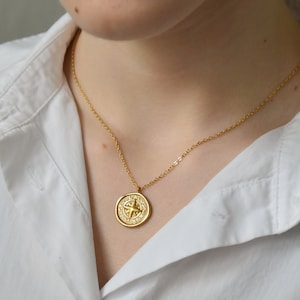 18K Gold Charm Compass North Star Pendant Coordinate Necklace Coin Pendant  Compass Necklace Gold Compass Pendant Waterproof Jewelry Gift