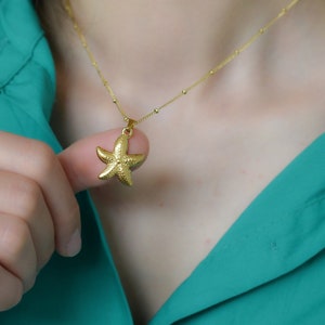 Gold Starfish Pendant, Seashell Necklaces, Beach Themed Summer Jewelry Star Fish Necklace and Earrings Gift for Her Mom Daughter Girl Mother