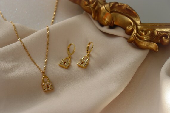 GOLD Filled Lock Pendant Necklace Lock Earrings SET WATERPROOF 