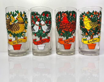 Vintage 1970s 12 Days of Christmas Highball Tumbler Glass Set 