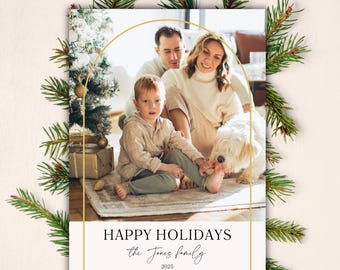 Elegante Weihnachtskarte mit Bogenrahmen, individuell bedruckte Foto-Weihnachtskarte, minimalistische Weihnachtskarte mit Goldakzenten, personalisierte Familienkarte