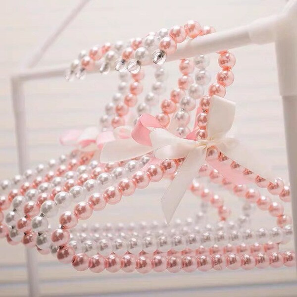 Cute Pearl Pet Clothing Hangers with Bow