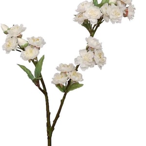桜の枝の造花 白い布製