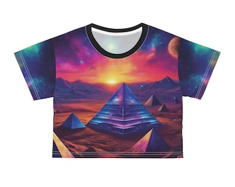 Pyramids of  progressive  - Crop Tee (AOP)