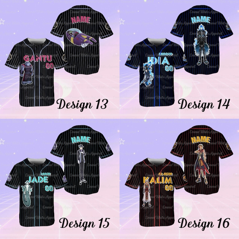 K&ouml;nnte beinhalten: Schwarze Baseball-Trikots mit wei&szlig;en Nadelstreifen. Jedes Trikot hat einen Namen und eine Nummer sowie eine einzigartige Grafik. Designs 13, 14, 15 und 16 sind abgebildet. Sportbekleidung.