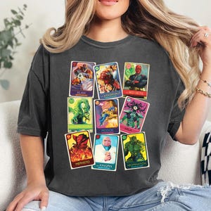 Marvel Avenger Super Bösewicht Sammelkarten Shirt, Avengers Charaktere Shirt, Avengers Freunde Shirt, Marvel Familie Passendes Shirt, TGSC299