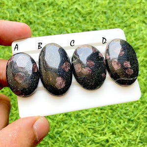 Rubi Meia-Noite Outono Cabochão Solto para Enrolamento em Arame, Rubi Natural em Matriz Escura, Gema Solta de Designer Exclusiva para Fabricação de Joias -37568-37571