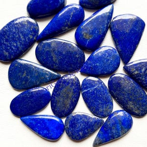 Lapis Lazuli Ädelsten Cabochon, Grossistparti Cabochon Efter Vikt Med Olika Former Och Storlekar Cabochon Används För Smyckestillverkning