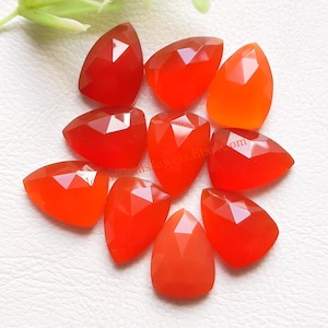 Cornalina en forma de escudo, talla rosa, con parte posterior plana. Lote de 10 piezas / Tamaño: 10 x 14 mm / Cornalina natural en forma de escudo para la elaboración de joyas hechas a mano.