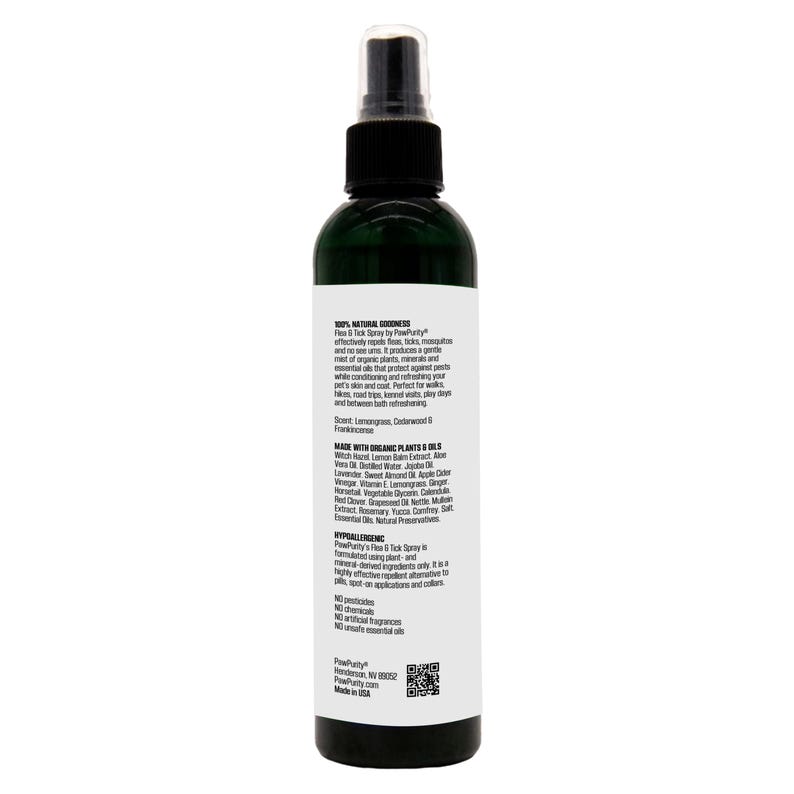 Puede incluir: Una botella de spray verde con una etiqueta blanca que dice "100% Natural Goodness Flea & Tick Spray by PowPurity" y enumera los ingredientes, incluyendo hamamelis, extracto de b&aacute;lsamo de lim&oacute;n, aloe vera, agua destilada, aceite de jojoba, lavanda, aceite de almendras dulces, vinagre de sidra de manzana, vitamina E, hierba de lim&oacute;n, jengibre, r&aacute;bano picante, glicerina vegetal, extracto de cal&eacute;ndula, extracto de semilla de pomelo, tr&eacute;bol rojo, yuca, conservantes naturales, sal, aceites esenciales, aceites naturales y m&aacute;s. La etiqueta tambi&eacute;n dice "Hipoalerg&eacute;nico" y "Hecho con plantas y aceites org&aacute;nicos".
