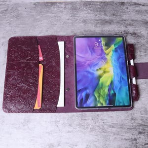 Housse fabriquée à la main en cuir véritable pour iPad 2025 pour iPad Air 10.9, étui Pro 13 2024 avec poignée porte-documents et fentes intérieures multifonctionnelles-11AAYIP