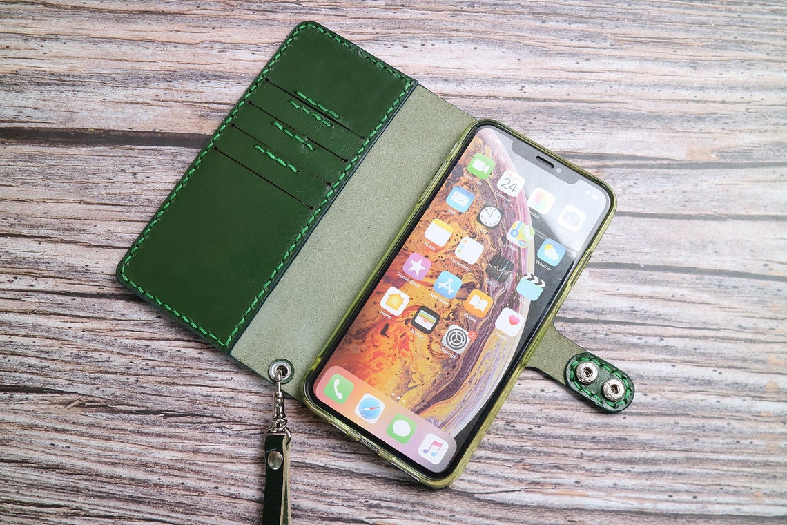 Foto Wristlet Hand Leather Iphone 13 \/ 13 Mini Case 13 Pro Max di Etsy