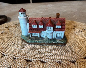 Figura Geo Z Lefton Point Betsie Faro 1997 Cottage House Coastal Decor 11521
