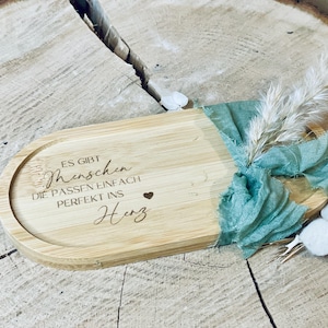 Personalisiertes Holztablett mit Gravur für Lieblingsmenschen