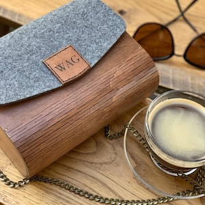 Pochette en bois Sac en bois avec feutre Sac en bois fait à la main Sac pour femme Sac en bois Crossbody Cadeau pour son sac à pochette Sac en bois écologique