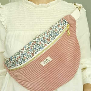Sac banane velours côtelé rose, poche en option.