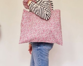 Floral tote bag with pocket / shopping bag, tote bag, flower tote bag / Mother's Day gift
