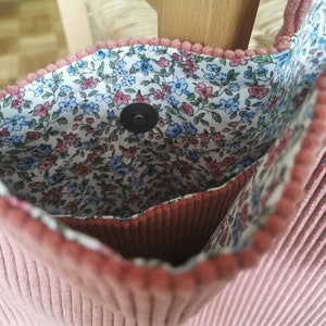 Sac cabas en velours côtelé intérieur fleuri avec poche et fermeture/ velvet tote bag, made in France Rose foncé