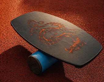 Houten balansbord met roller, hardhouten trainer met drakengravure - Core Strength voor surfen, skateboarden en snowboarden