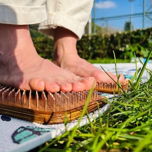 Sadhu-nagelplank voor beginners: koperen of stalen spijkers, verstelbare afstand + bevestigingen inbegrepen