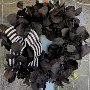 Halloween Wreath for Front Door, Gothic Wreath, Black Floral Wreath, Glamorous Black Wreath for Front Porch, Spooky Beautiful Wreath, Gift