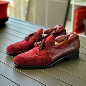 Handmade red suede and leather dress moccasin, tassel dress shoes for men&#39;s